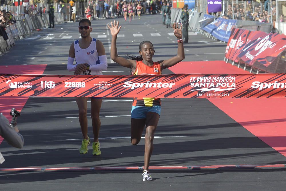 El keniata ha superado al marroquí Hassane Ahouchar con un tiempo de 1:04:29