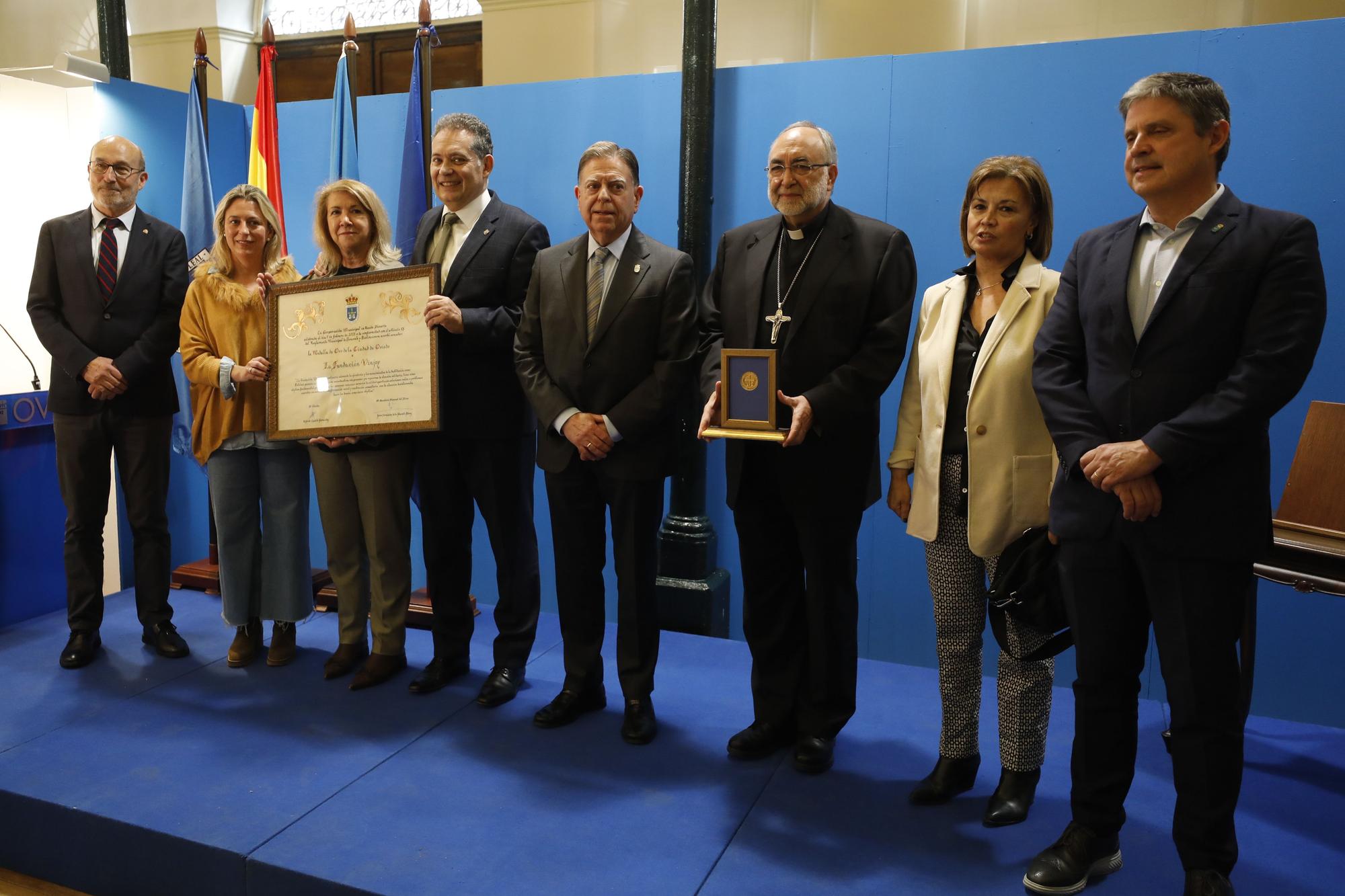 La Fundación Vinjoy, Medalla de Oro de Oviedo por su "compromiso, dignidad y justicia"