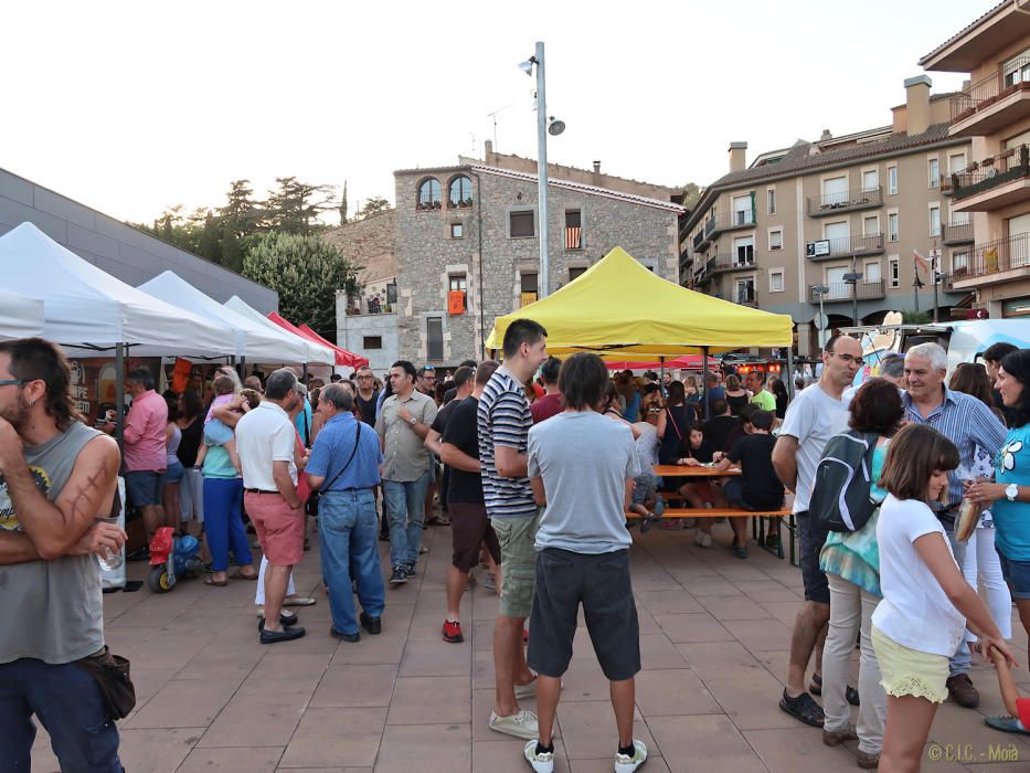 Ambient a la fira Carpe Birrem de Moià