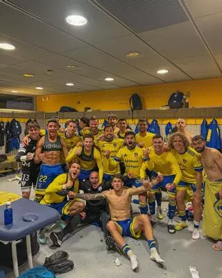 El Orihuela salva una jornada marcada por los empates