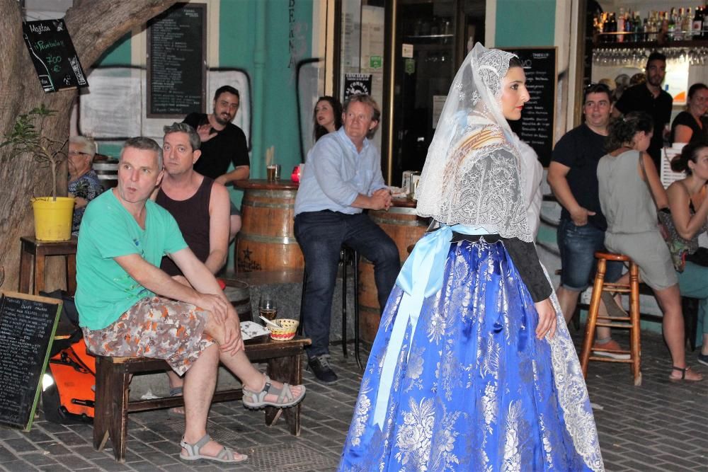 Procesión en el Barrio del Carmen y "cant de la carxofa"