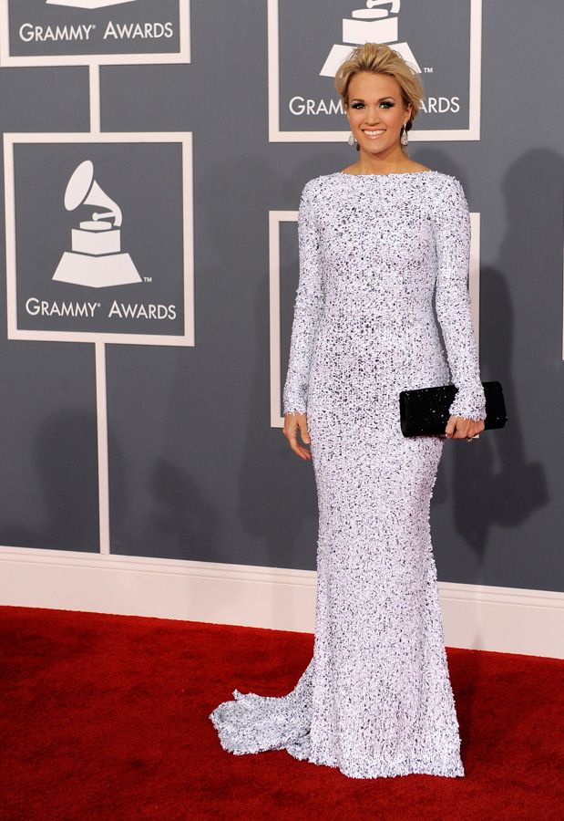 Las mejor vestidas de los Grammy: Carrie Underwood