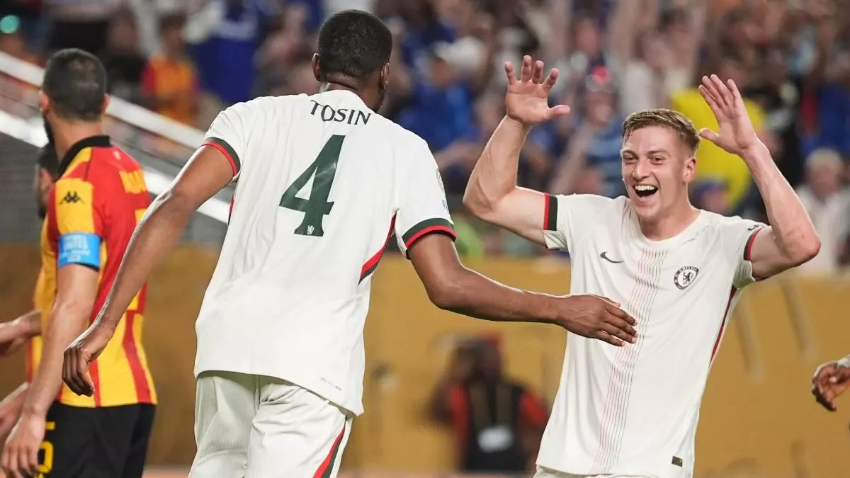 Dos pinceladas de Enzo Fernndez meten al Chelsea en octavos