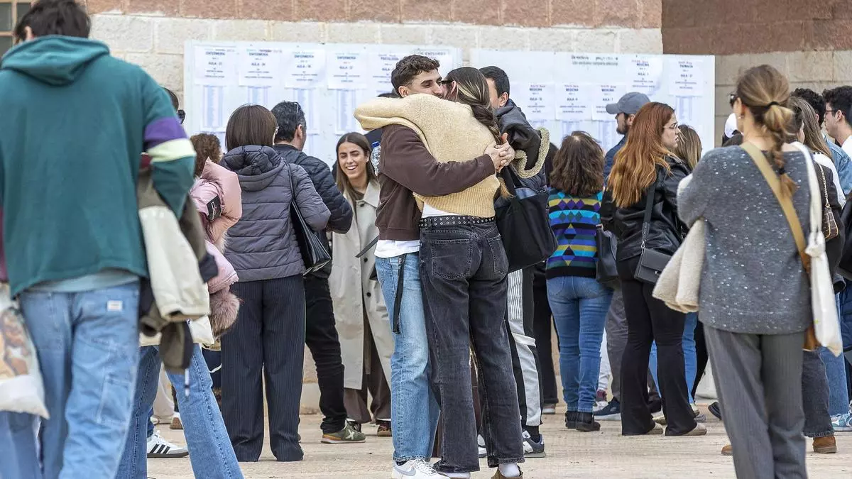El MIR llega a Alicante con aumento de plazas y récord de candidatos