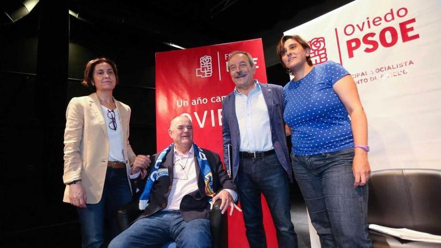 Por la izquierda, Dolores Carcedo, Antonio Masip, Wenceslao López y Ana Rivas, ayer en Pumarín.