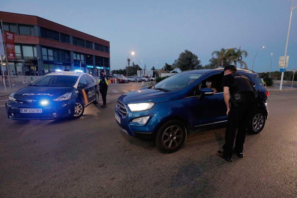 Ofensiva contra el botellón en Son Castelló