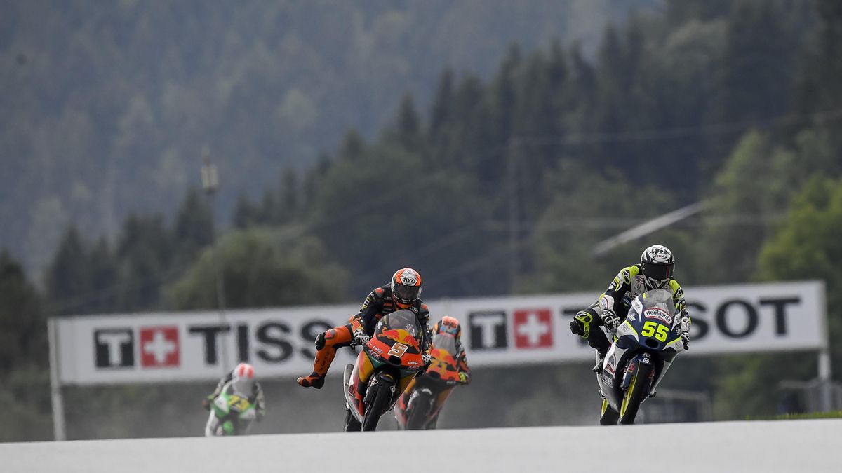 Romano Fenati and Jaume Masià. Romano Fenati and Jaume Masià.