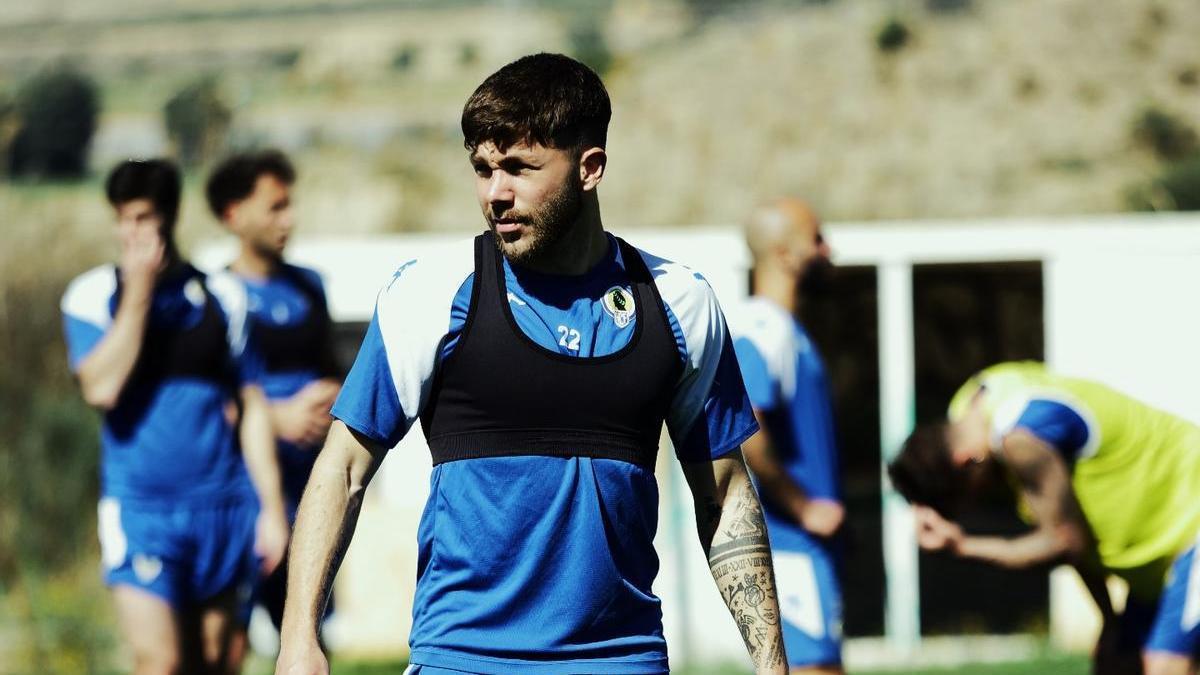 Antonio Aranda podrá ser titular frente al Murcia su finalmente Mehdi Puch se queda fuera del once.