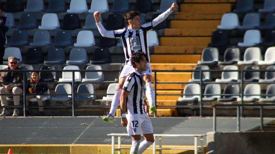 Domingo perfecto para tumbar al líder