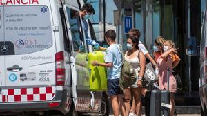 Nou estudiants, hospitalitzats a Palma després de donar positiu en Covid