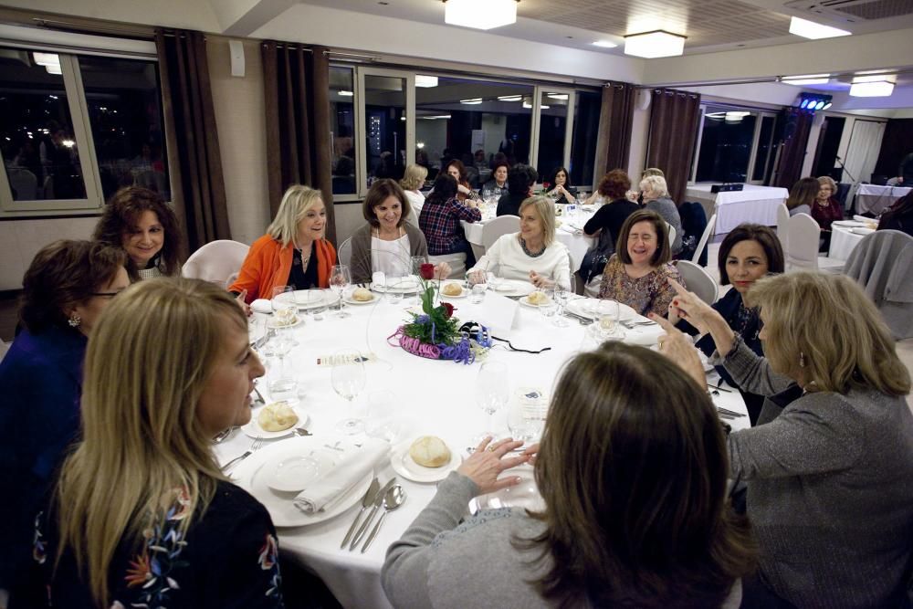 Noche de comadres en Gijón.