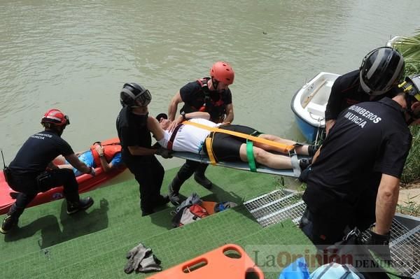 Simulacro en el río Segura