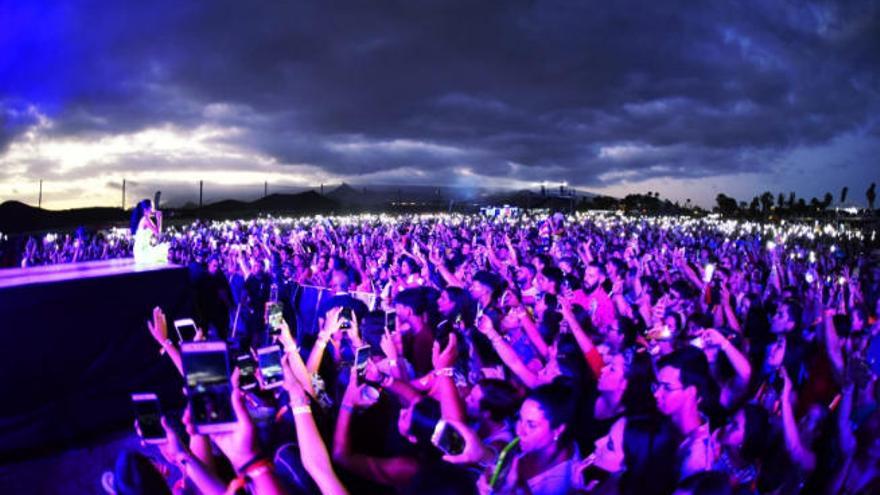 El público vibró en el Amarilla Golf con una gran jornada musical.