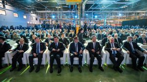 Pistoletazo de salida a la producción del primer vehículo de Ebro en la antigua fábrica de Nissan