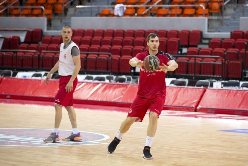 Entrenamiento a puerta abierta del Tecnyconta Zaragoza