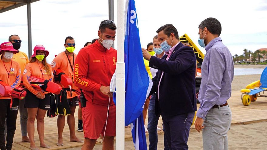 El alcalde de Arona celebra que Las Vistas y El Camisón mantengan la bandera azul