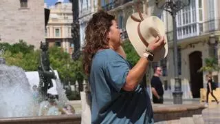 La primera gran ola calor del verano deja hasta 40 grados en Valencia a la espera de lo peor