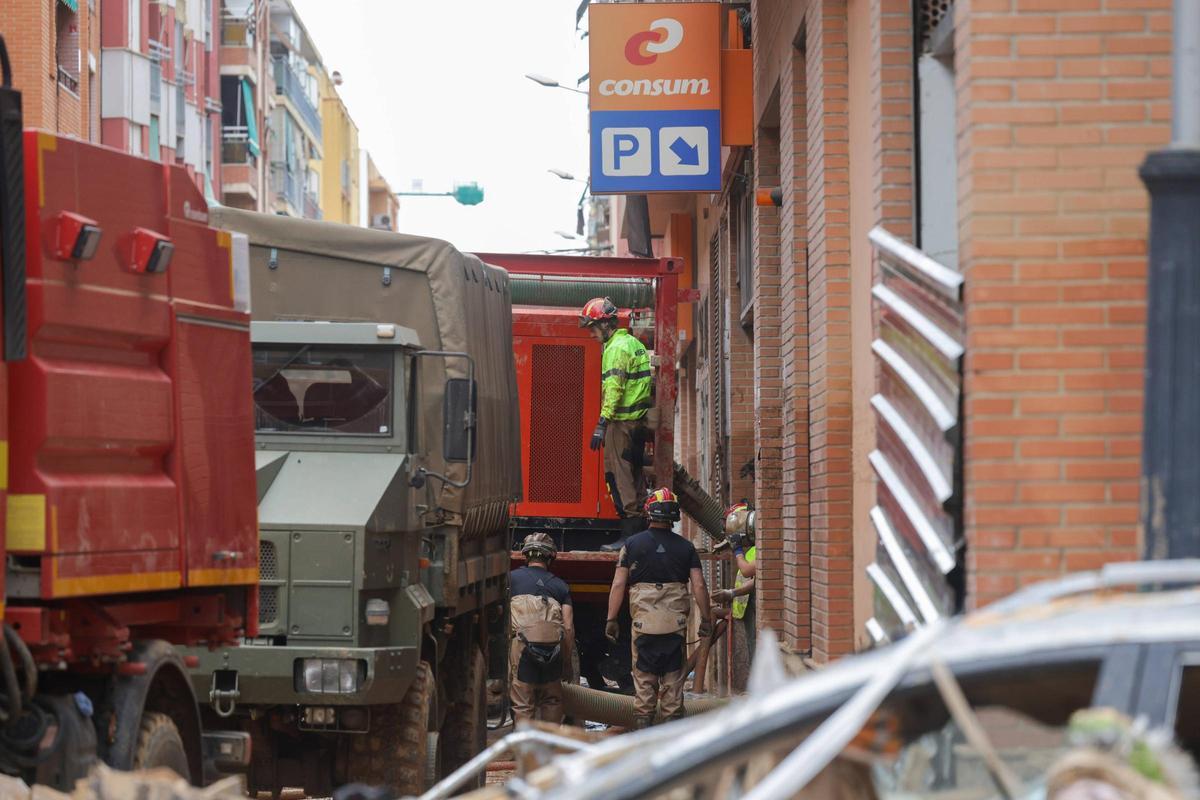 Un establecimiento de Consum afectado por la dana en Benetússer