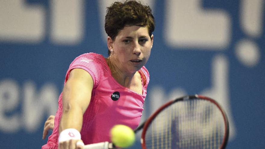 Carla Suárez, durante su victoria sobre Lepchenko en Brisbane.