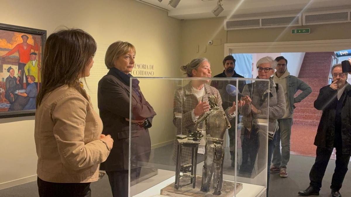 Inauguración de la exposición de la colección de Pérez Simon en Aviles. "La memoria de lo cotidiano"