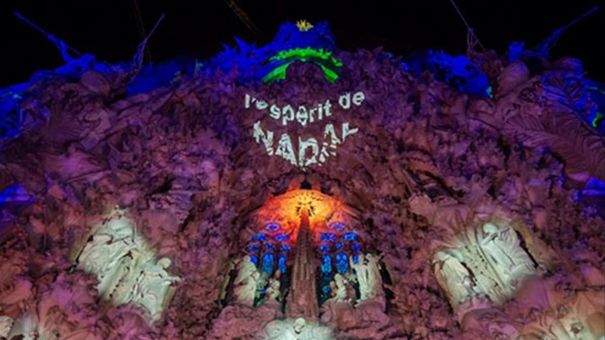 'Show' de luces en la Sagrada Família.