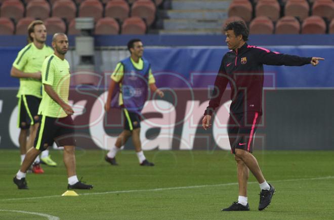 Las imágenes del entrenamiento del FC Barcelona  en París