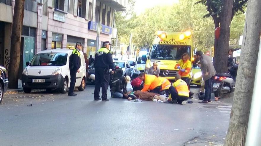 Dos ferits lleus en un accident de moto