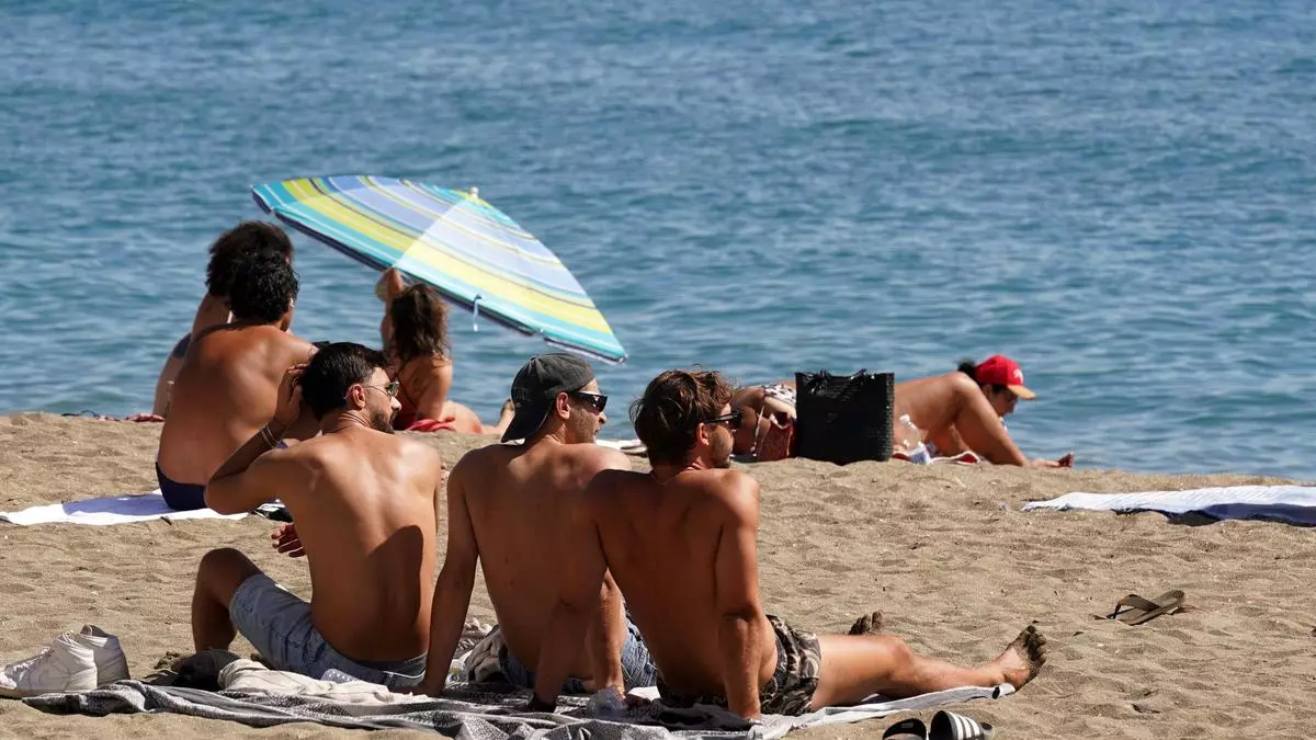 El sector hotelero andaluz prevé un inicio de verano a la baja a la espera de las reservas de última hora