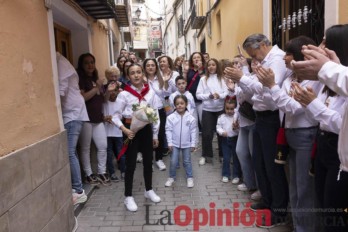 La lluvia no impidió que miles de personas tomaran Caravaca en el ‘Día del Pañuelo’ La lluvia no impidió que miles de personas tomaran Caravaca en el ‘Día del Pañuelo’