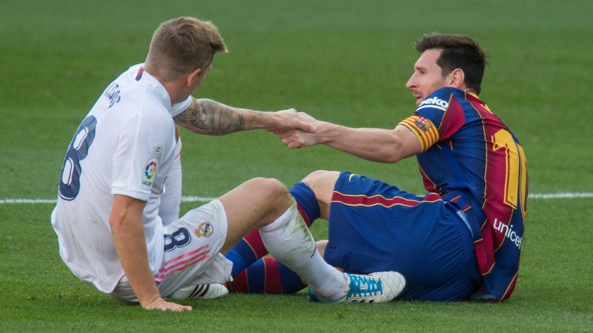 Les claus tàctiques del Madrid-Barça: utilitzar (o no) la defensa de tres Les claus tàctiques del Madrid-Barça: utilitzar (o no) la defensa de tres