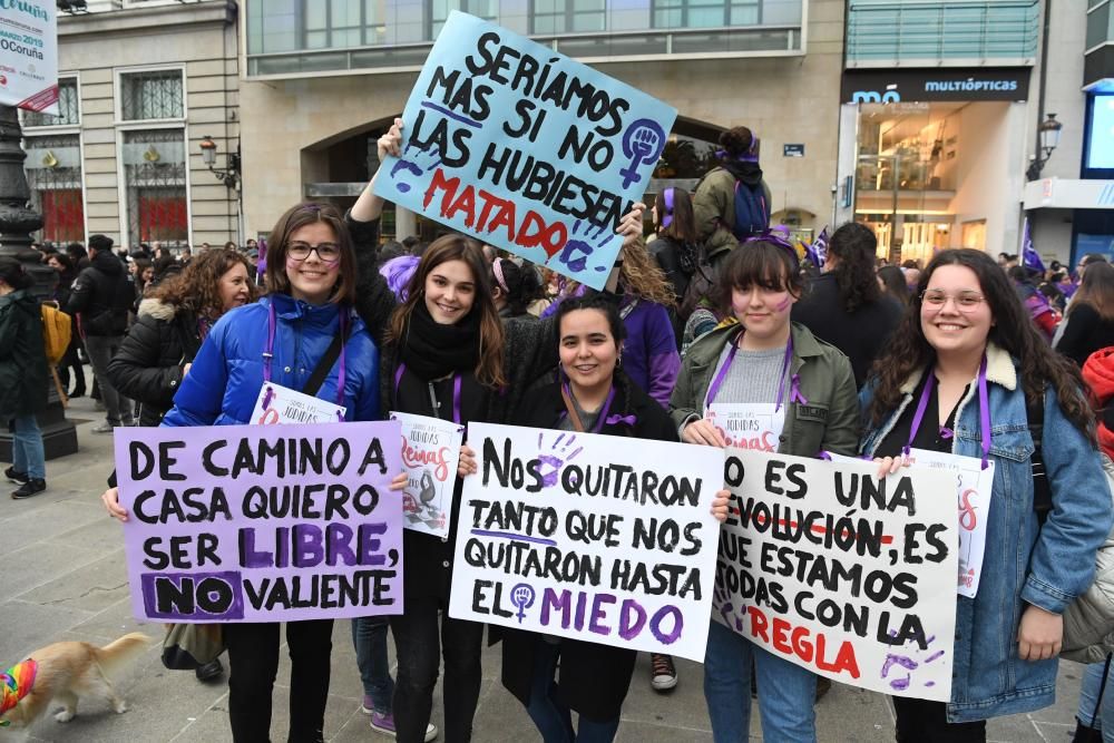 Unas 40.000 personas secundan la marcha feminista