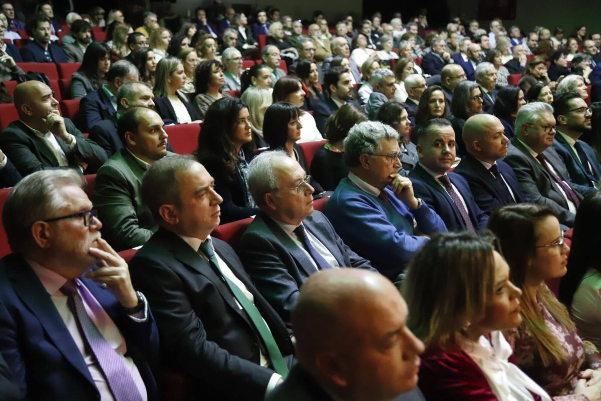 El acto de entrega de las Banderas de Andalucía 2026 de Córdoba, en imágenes