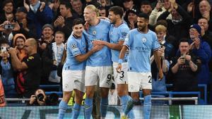 El Manchester City, pese a las proyecciones, no ha podido arrebatarle el liderato de la Premier a los gunners