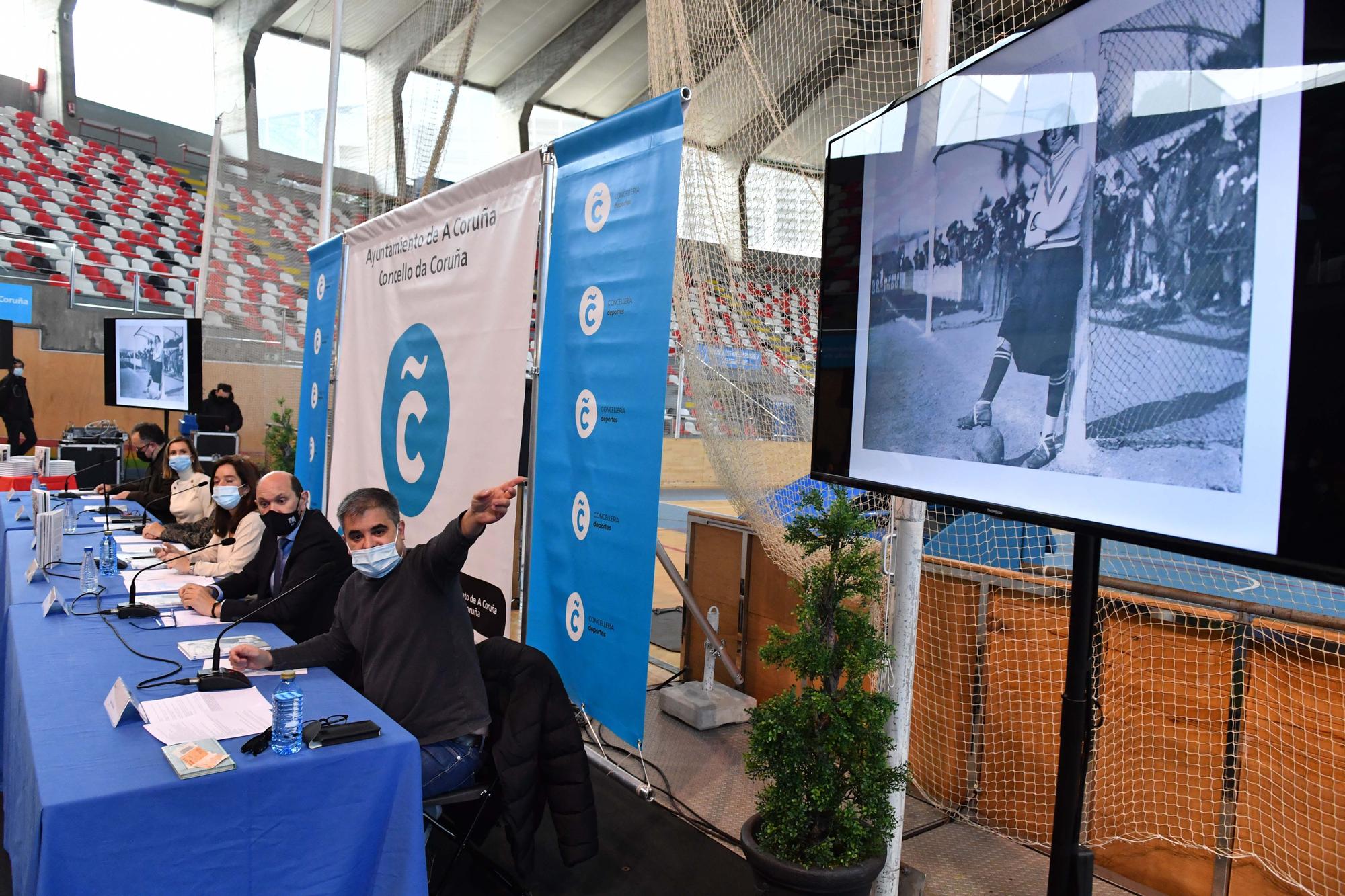 Presentación del libro 'Irene y las puertas del fútbol. Historia de una pionera'