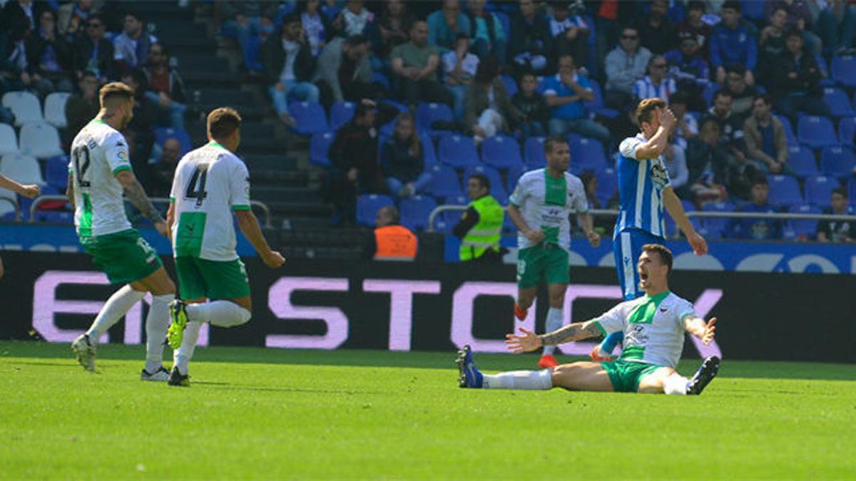 El Extremadura UD venció al Deportivo por 1-2