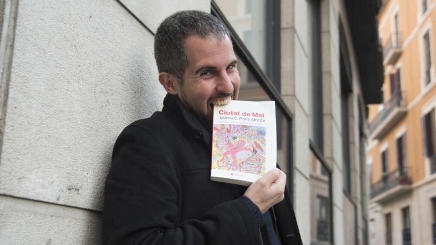 Jaume C. Pons Alorda, autor del llibre «Ciutat de mal»