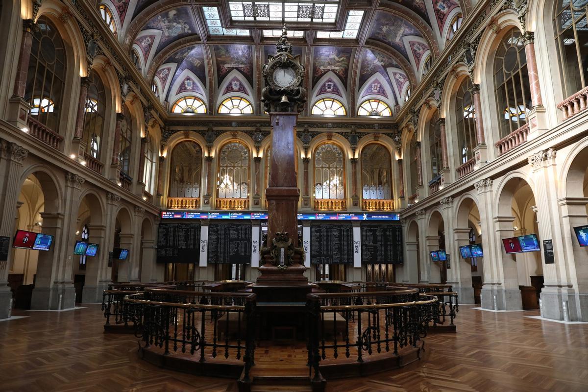 Archivo - Interior del Palacio de la Bolsa de Madrid.