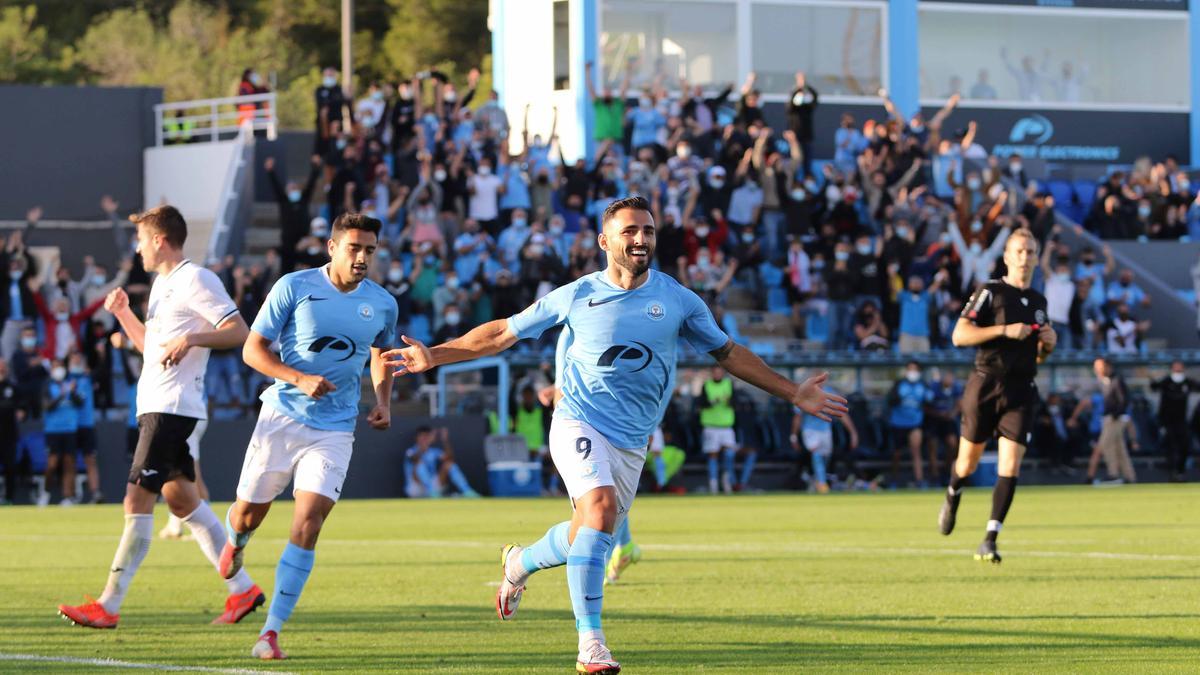 Todas las fotos del partido UD Ibiza - Fuenlabrada