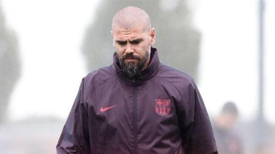 Víctor Valdés, destituït com a tècnic del juvenil del Barça