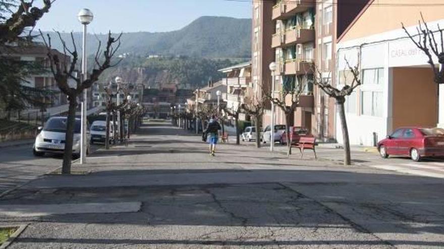 El passeig d&#039;Anselm Clavé, actualment molt deteriorat.