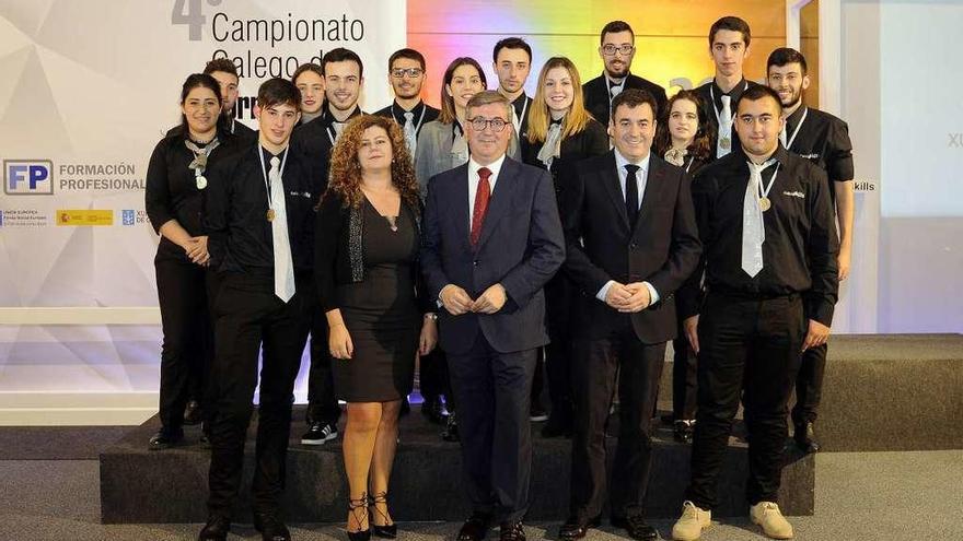 Las alumnos ganadores del campeonato Galicia Skills. // Bernabé/ Javier Lalín