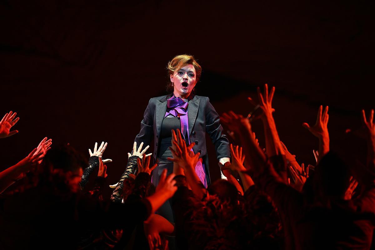 EN IMÁGENES: Ópera "La traviata" en Oviedo