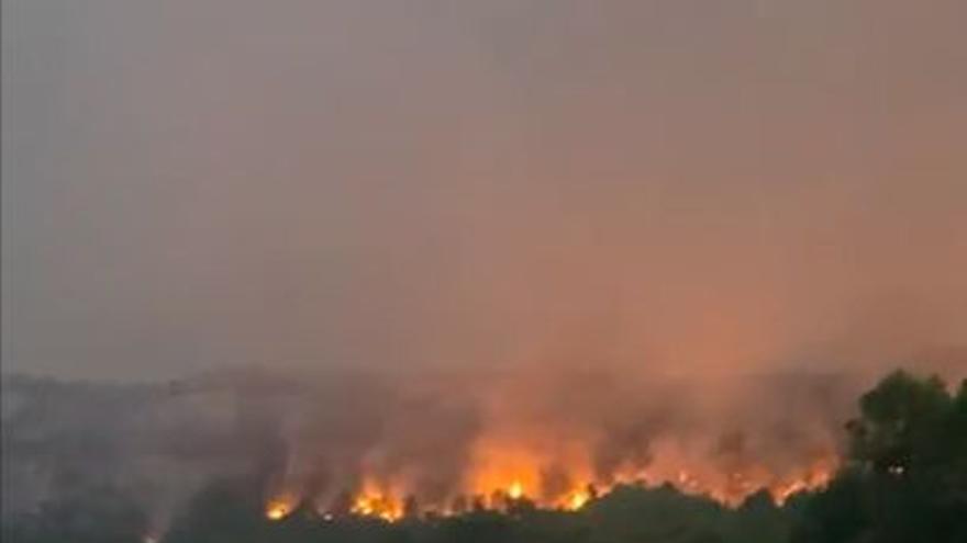 Imágenes del incendio grabadas en Benialí