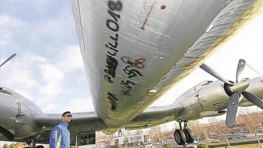 Los promotores del avión del Balcón del Guadalquivir retoman el proyecto cultural