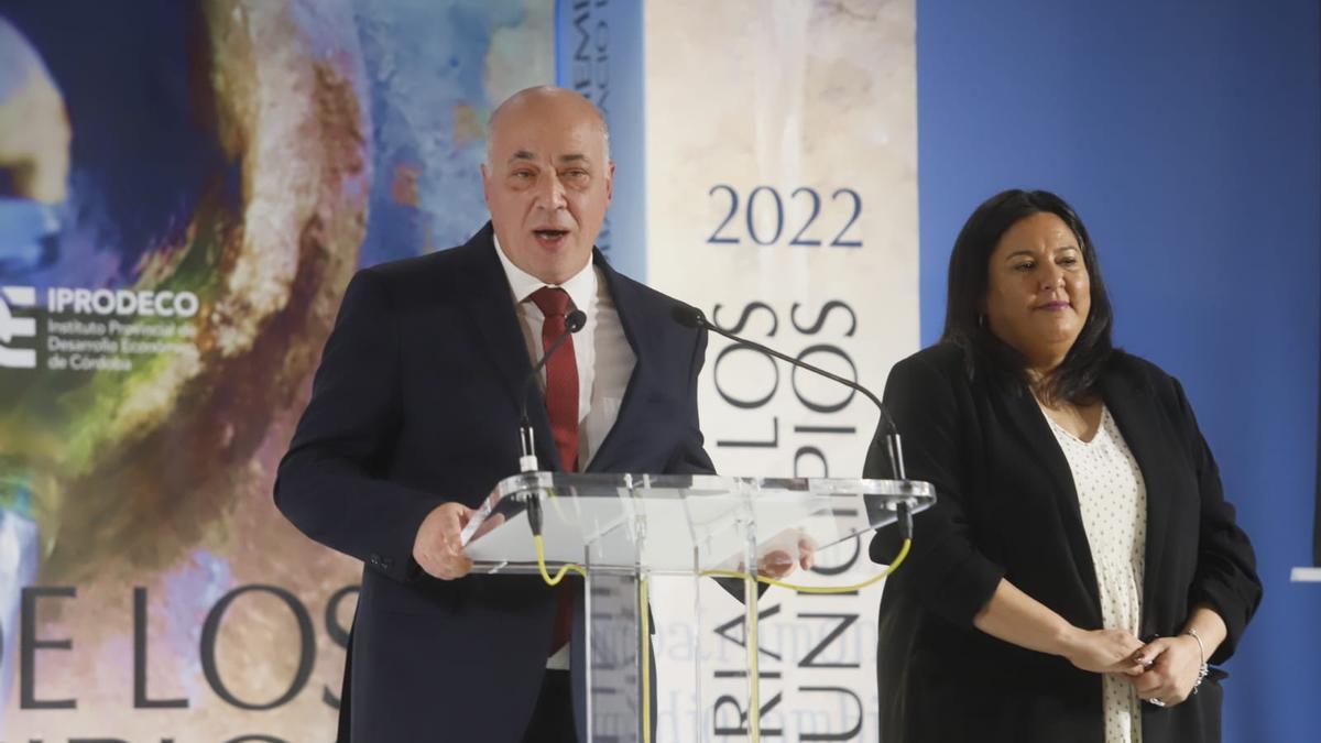 Antonio Ruiz y Dolores Amo, en el acto inaugural de la Feria de los Municipios.