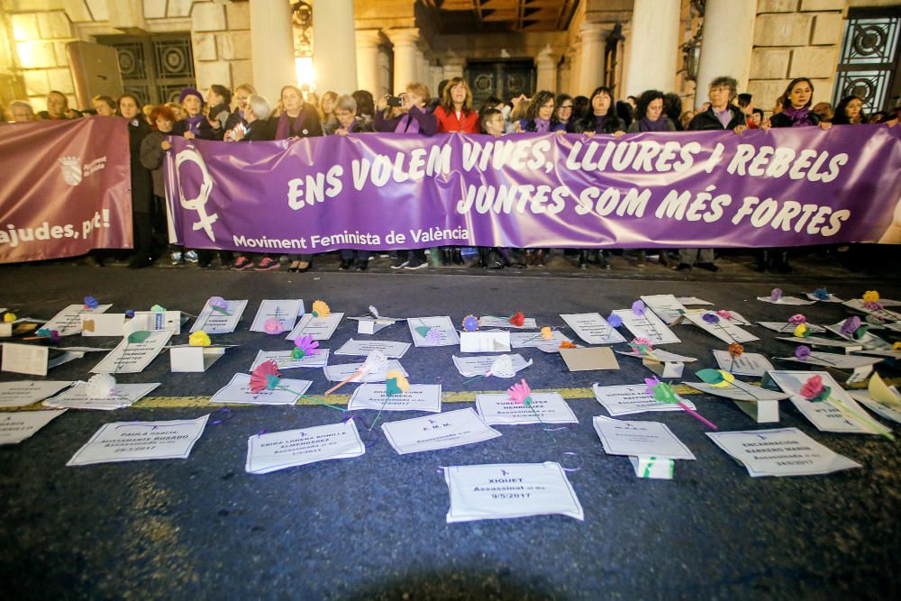 Manifestación contra la violencia de género en València