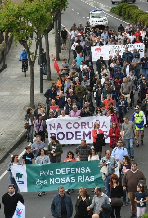 Manifestación en defensa de la ría de O Burgo