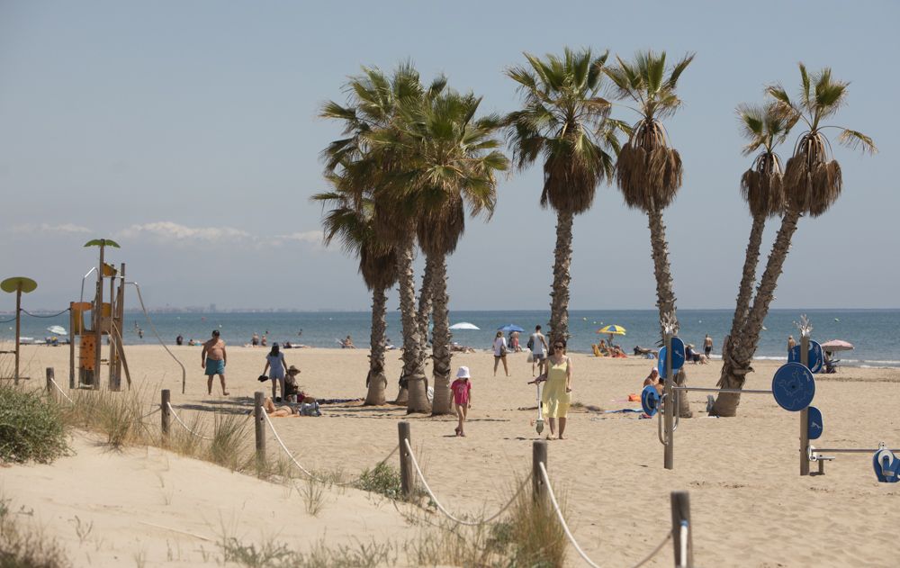 Canet d'En Berenguer: Una playa de postal a menos de 30 minutos de la capital del Turia