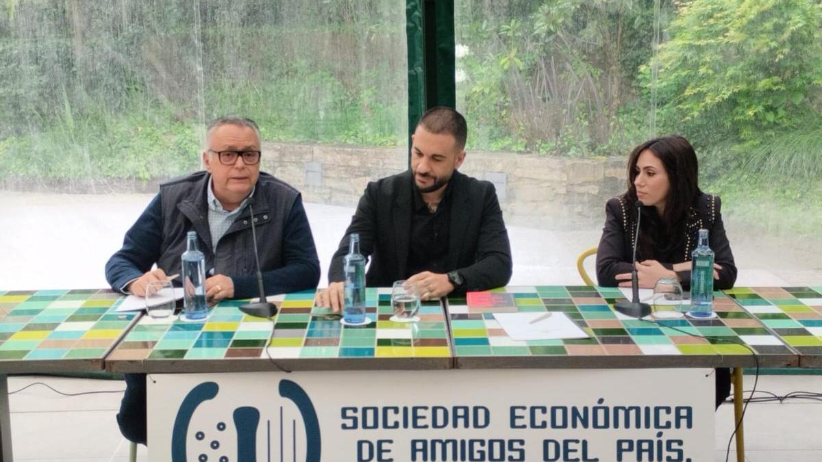 Juan García, Roberto Vaquero y Silvia Argüelles