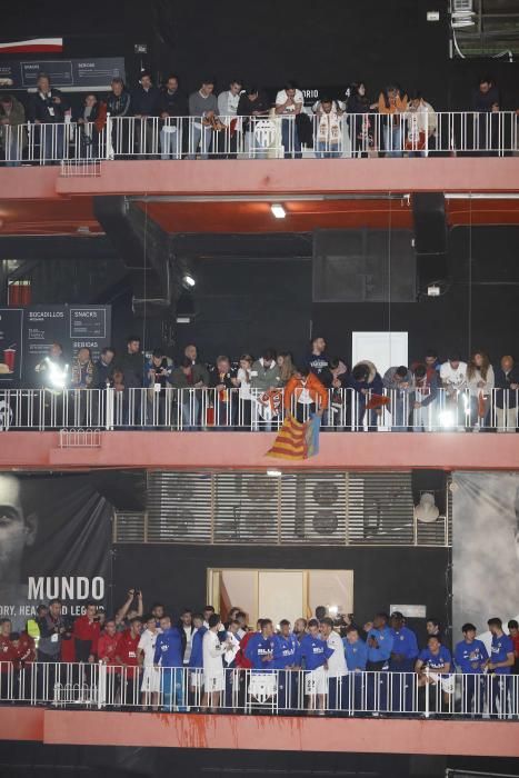 Euforia en el balcón de Mestalla